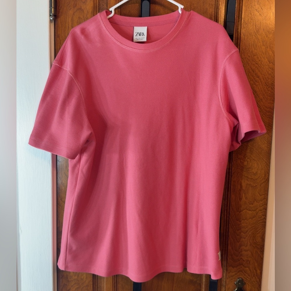 Zara Men’s Coral Waffle Top